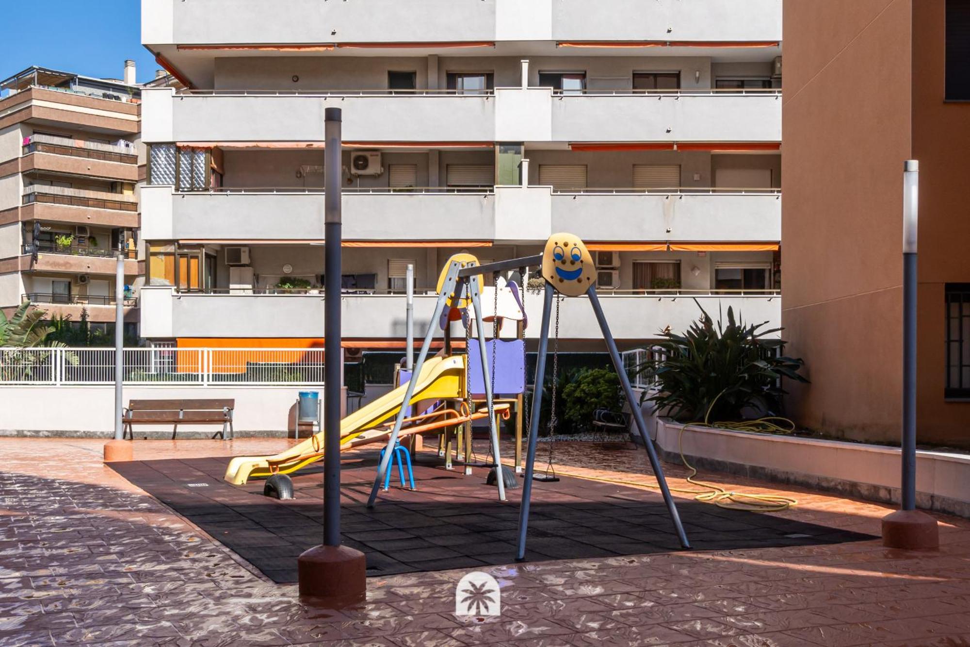 Mediterranean Way - Amadeus Confort Y Lujo Familiar ลาปีเนดา ภายนอก รูปภาพ